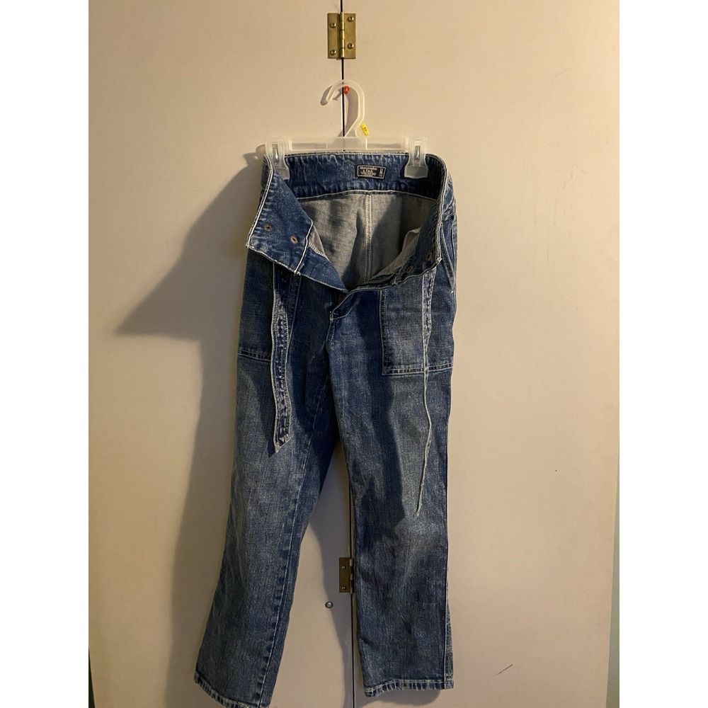 NWT Abercrombie & Fitch Ultra High Rise Straight Jeans Womens 24 / 00S Short